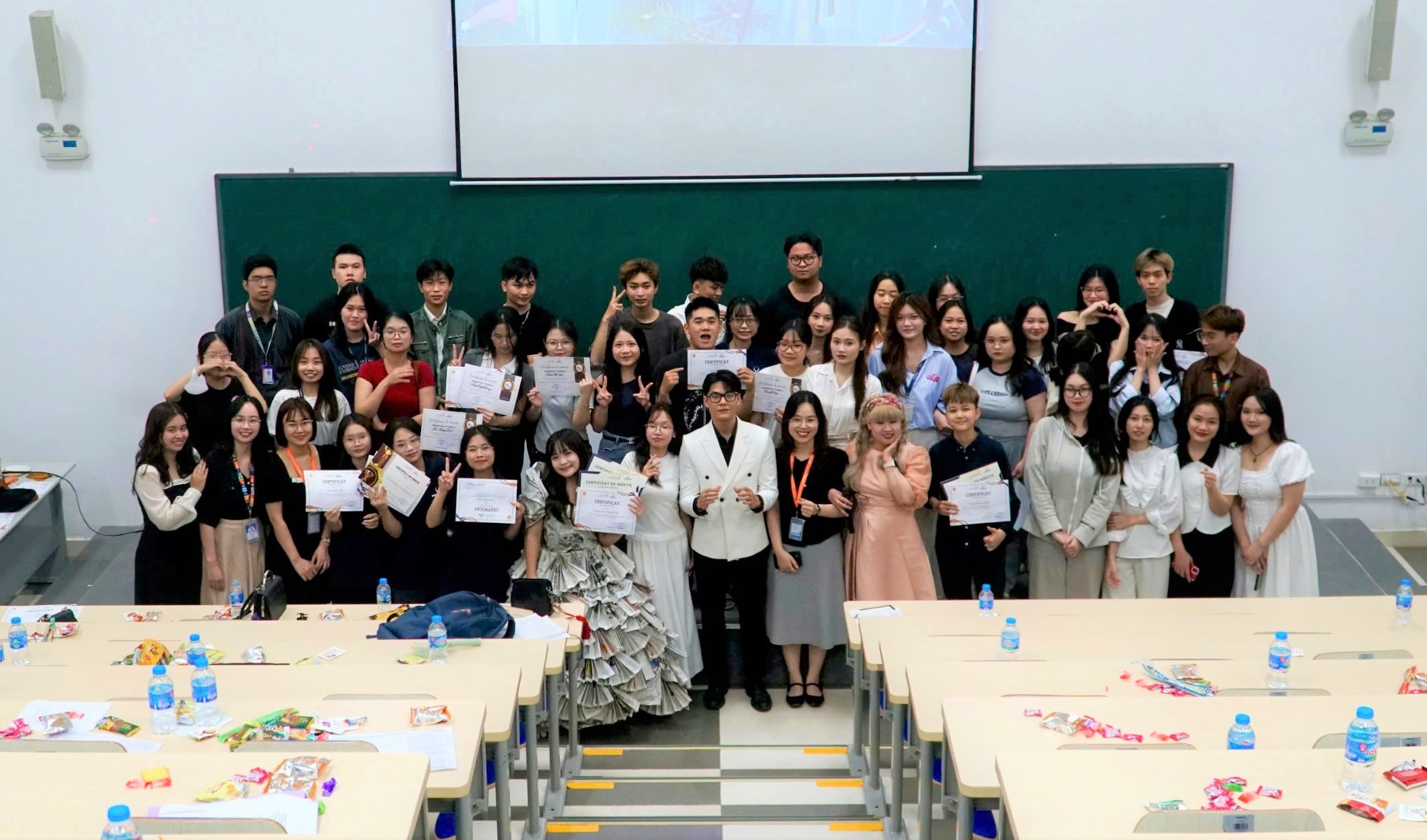 Soirée francophone : un voyage culturel au cœur de la francophonie étudiante à Hanoï